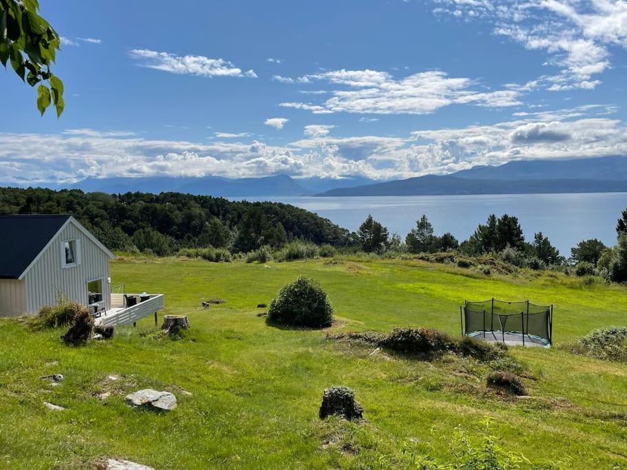 Lägenhet Sjarmerende Omgitt Av Vakker Molde